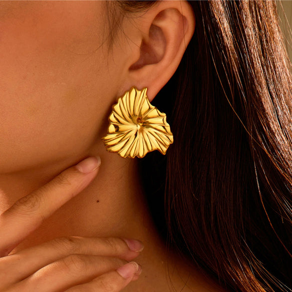 Wholesale Stainless Steel 18K Electroplated Flower Leaf Women's Fashion Light Luxury Earrings