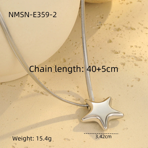 Wholesale Stainless Steel 18K Electroplated Geometric Heart Star Snake Bone Pendant Clavicle Necklace For Women Light Luxury Niche Design