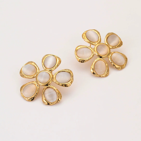 Wholesale Stainless Steel 18K Gold Electroplated Flower Shaped Hammered Earrings For Women