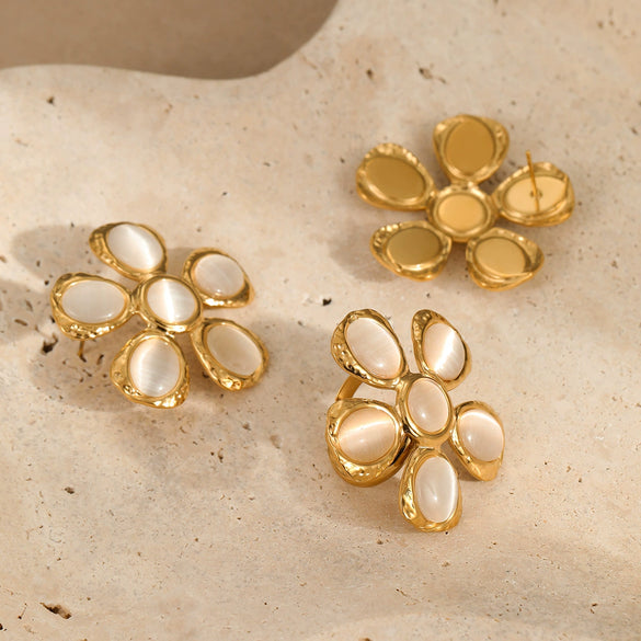 Wholesale Stainless Steel 18K Gold Electroplated Flower Shaped Hammered Earrings For Women