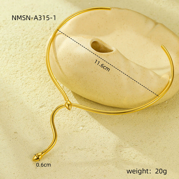 Wholesale Stainless Steel 18K Gold Electroplated Snakeshaped Pendant Necklace For Women Fashion Style With Animal Zodiac Pattern
