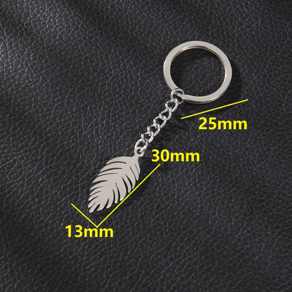 Wholesale Stainless Steel Keychain With Geometric Round Volleyball Football And Animal Bear Little Pig Pendants Electroplated