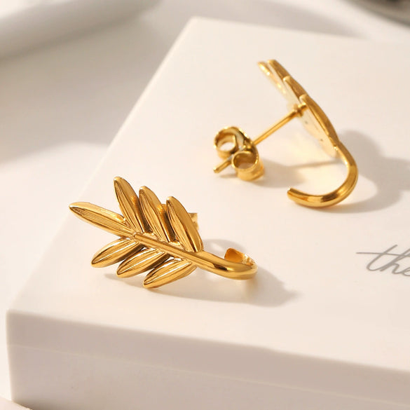 Wholesale Stainless Steel Leaf Earrings Real Goldplated Vacuum Plated Light Luxury Style