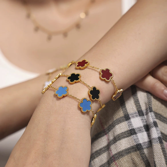 Wholesale 316L Stainless Steel Light Luxury Geometric And Flower Patterned Five Leaf Flower Bracelet For Women