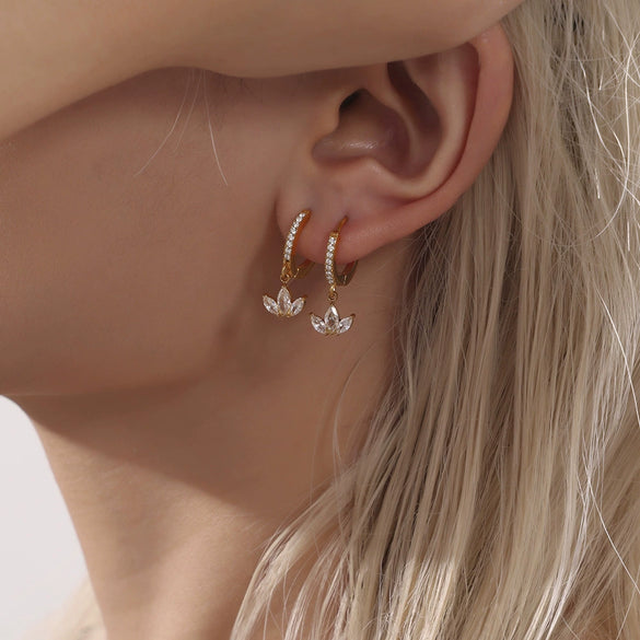 Wholesale 316L Stainless Steel Light Luxury Geometric Clover Microinlaid Zircon Earrings For Women Pvd Plated