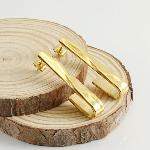 Wholesale 316L Stainless Steel Light Luxury Geometric Hook Earrings For Women Electroplated