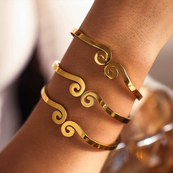 Wholesale Stainless Steel Light Luxury Geometric 18K Gold Plated Bracelet