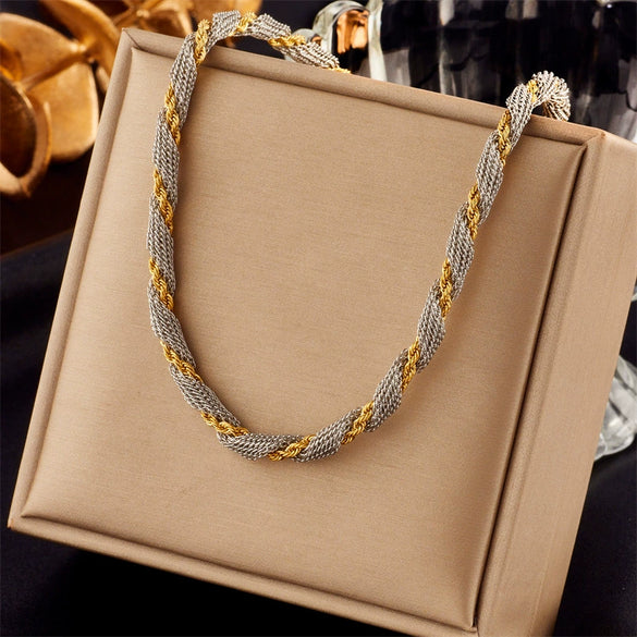 Wholesale Stainless Steel Love Butterfly Pendant Necklace With Electroplating Treatment For Women