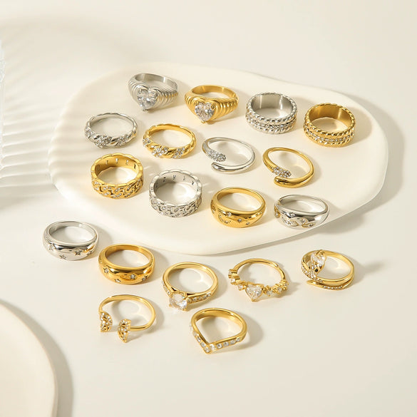Wholesale Stainless Steel Love Inlaid Zircon Croissant Five Pointed Star Couple Ring With 18K Vacuum Plating In Furnace