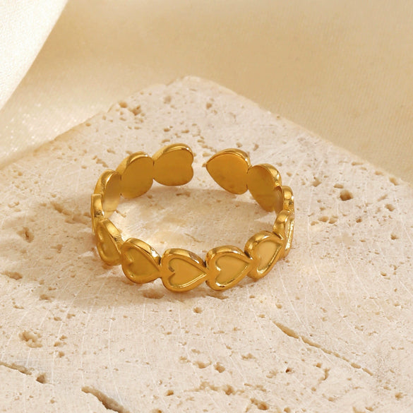 Wholesale Stainless Steel Love Ring With Heart Shape Pattern 18K Gold Plated For Women