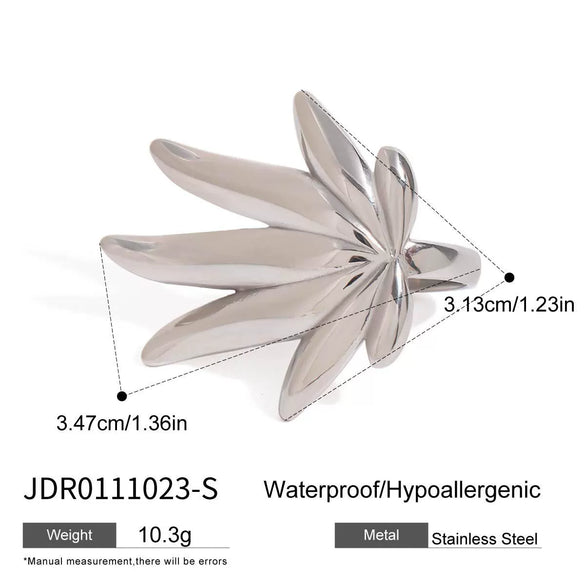 Wholesale Stainless Steel Maple Leaf Ring With Geometric Design And Electroplating For Women