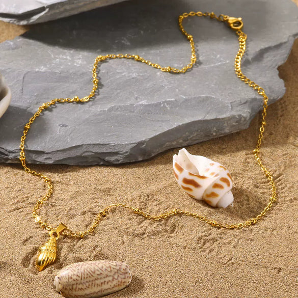 Wholesale Stainless Steel Marine Life Starfish Conch Ins Style Necklace With Geometric Pattern And Electroplating