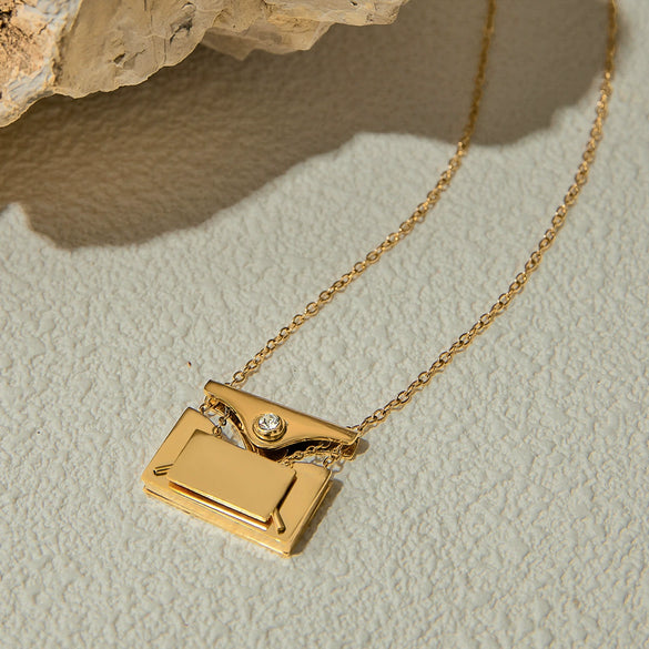 Wholesale Stainless Steel Necklace With Titanium Steel Color Free Letter Envelope Design Geometric Shape Electroplating Process For Women