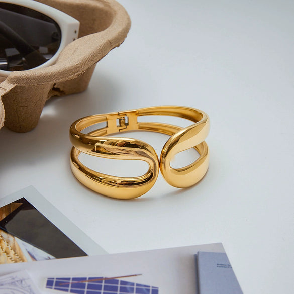 Wholesale Stainless Steel Open Bracelet With Geometric Style And Electroplating