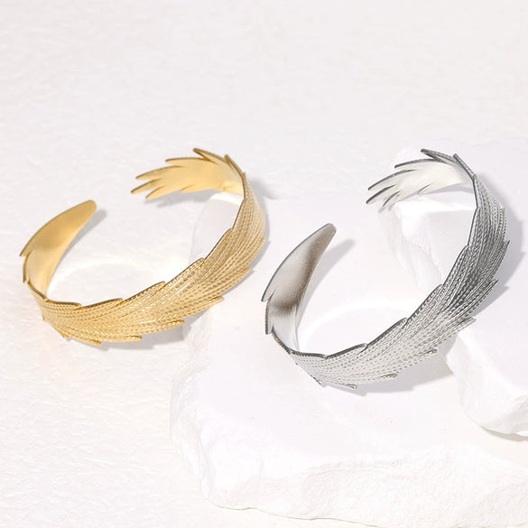 Wholesale Stainless Steel Open Feather Personality Creative Non Fading Bracelet With Electroplating Treatment