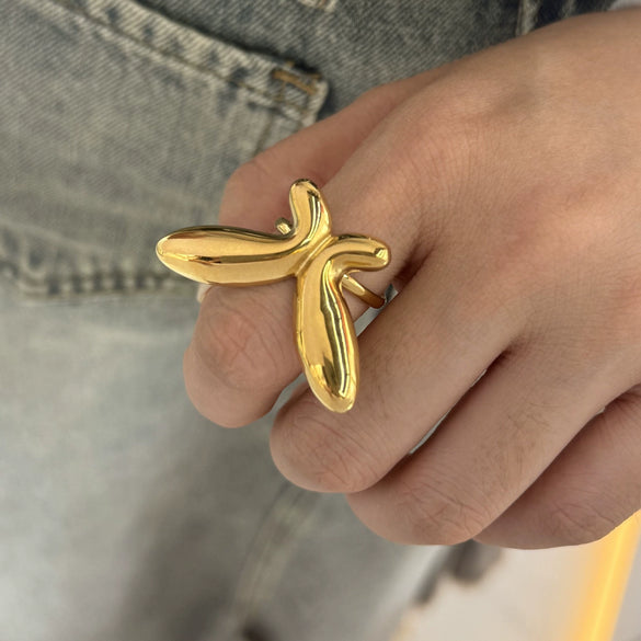 Wholesale Stainless Steel Open Ring With Exaggerated Stereo Creative Butterfly Design For Women Electroplated