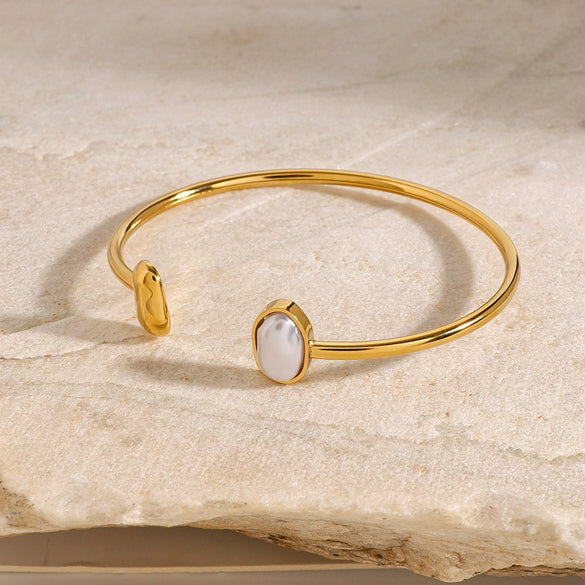 Wholesale Stainless Steel Pearl Bracelet With Geometric Style And Electroplating