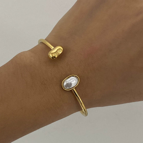 Wholesale Stainless Steel Pearl Bracelet With Geometric Style And Electroplating