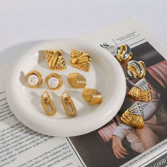 Wholesale Stainless Steel Pearl Earrings With Geometric Star Design And Electroplating For Women