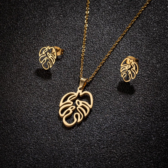 Wholesale Stainless Steel Plant Flower Palm Leaf Pendant Earrings Three Piece Set With Electroplating For Women Autumn And Winter 2024