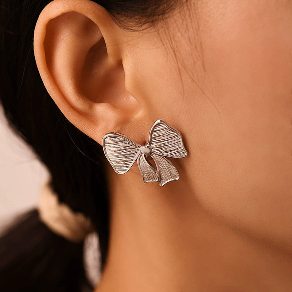 Wholesale Stainless Steel Pvd Electroplated Geometric Bow Tie Earrings For Women Color Resistant And Allergyfree Minimalist Style