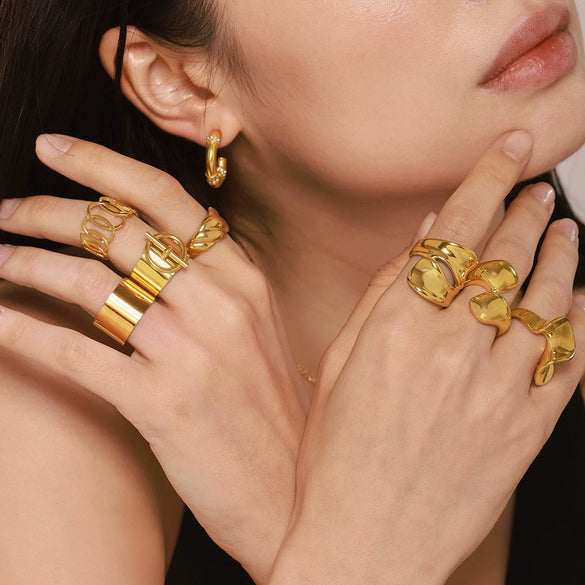 Wholesale Stainless Steel Pvd Electroplated 18K True Gold Light Luxury Geometric Fashion Ring For Women