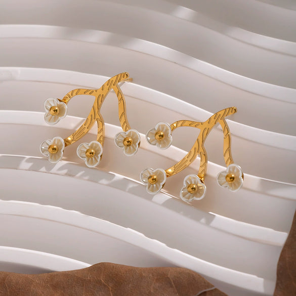Wholesale Stainless Steel Pvd Furnace Vacuum Real Gold Plated Flower Shape Fairy Style Earrings For Women