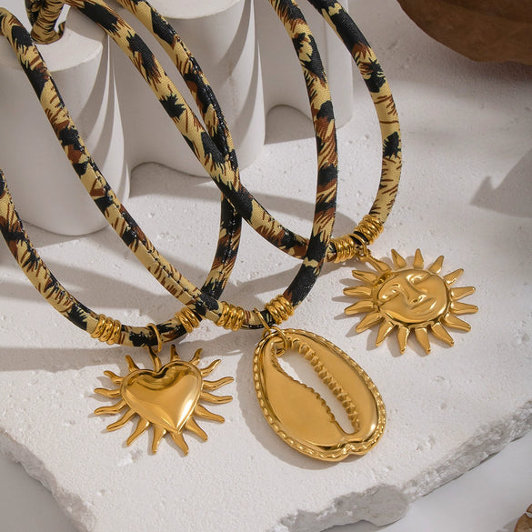 Wholesale Stainless Steel Pvd Furnace Vacuum Real Gold Plated Scarf Necklace Pendant With Heart Geometric Animal Zodiac Shapes For Women