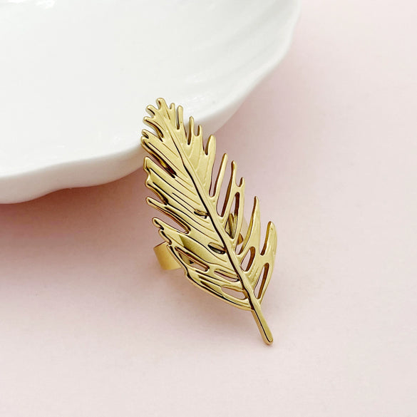 Wholesale Stainless Steel Retro Allmatch Hollow Ring With Plant Flowers Pattern And Electroplating Treatment