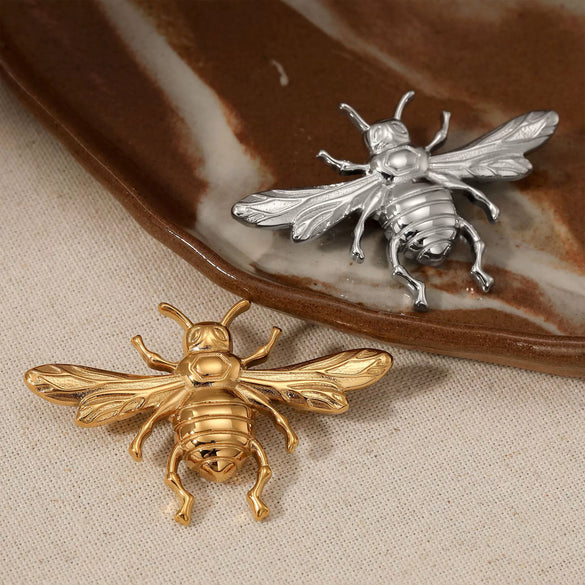 Wholesale Stainless Steel Retro Animal Peace Dove Bee Brooch With Electroplating Design