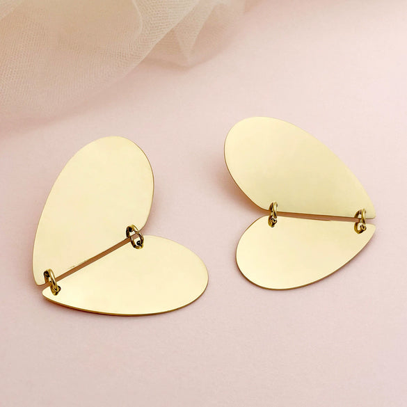 Wholesale Stainless Steel Retro Geometric Asymmetric Love Hollow Stitching Heart Shape Electroplating Women's Earrings