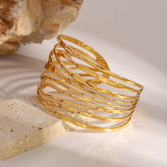 Wholesale Stainless Steel Retro Geometric Irregular Lines Hollow Bracelet With 18K Gold Electroplating For Women