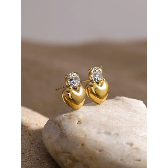 Wholesale Stainless Steel Retro Geometric Loveshaped Earrings Inlaid With White Diamond 18K Gold Antiallergic And Nonfading