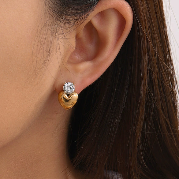 Wholesale Stainless Steel Retro Geometric Loveshaped Earrings Inlaid With White Diamond 18K Gold Antiallergic And Nonfading