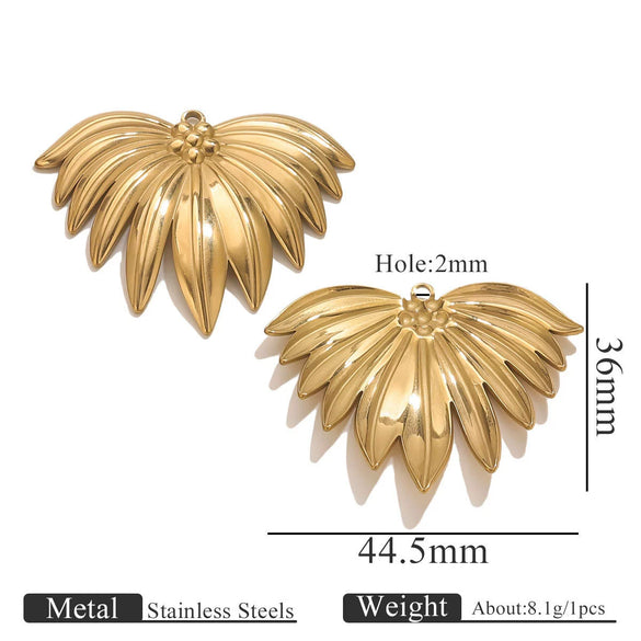 Wholesale Stainless Steel Retro Style Embossed Texture Gold Pendant Set With Flower Heart Fanshaped And Leaf Shapes Electroplated Diy Jewelry Accessories