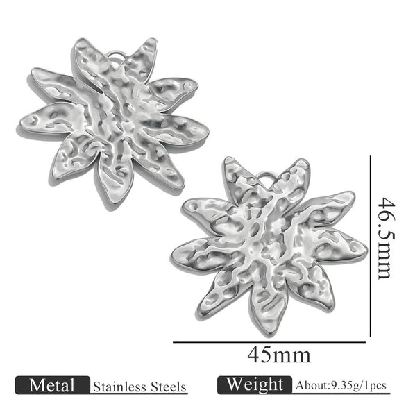 Wholesale Stainless Steel Retro Style Embossed Texture Gold Pendant Set With Flower Heart Fanshaped And Leaf Shapes Electroplated Diy Jewelry Accessories
