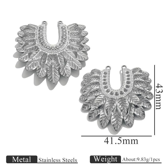 Wholesale Stainless Steel Retro Style Embossed Texture Gold Pendant Set With Flower Heart Fanshaped And Leaf Shapes Electroplated Diy Jewelry Accessories