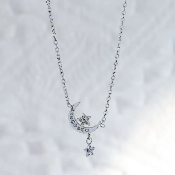 Wholesale Stainless Steel Rhinestone Star Moon Pendant Conventional Chain Necklace With Geometric Pattern And Electroplating Preppy Style