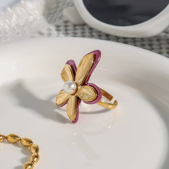 Wholesale Stainless Steel Ring With Fivepetal Flower Design And Geometric Pattern Electroplated Trendy Jewelry