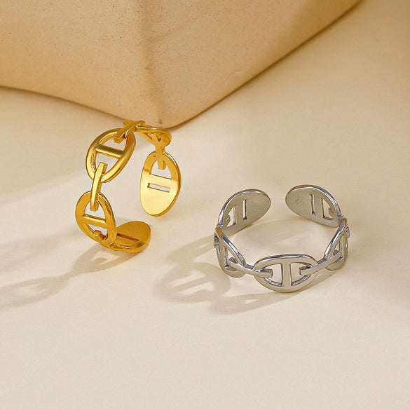 Wholesale Stainless Steel Ring With Geometric Pattern 18K Gold Plated For Ladies