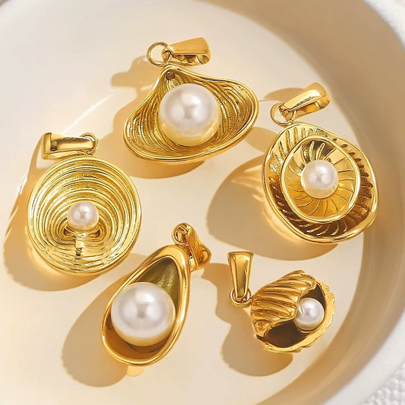 Wholesale Stainless Steel Shell Pattern Imitation Pearl Pendant Jewelry Accessories With Electroplating For Necklace And Bracelet