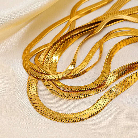 Wholesale Stainless Steel Snake Bone Chain Geometric 18K Gold Plated Titanium Steel Necklace For Women