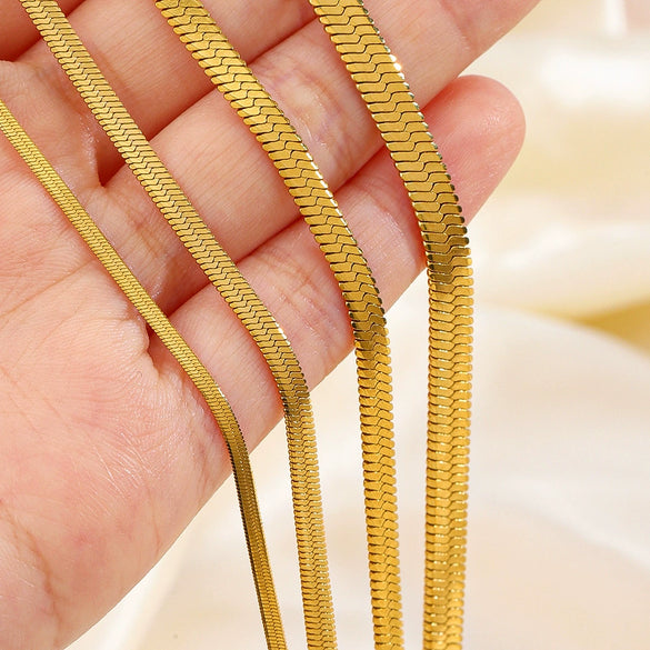 Wholesale Stainless Steel Snake Bone Chain Geometric 18K Gold Plated Titanium Steel Necklace For Women
