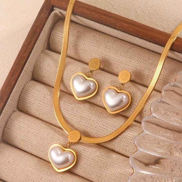 Wholesale Stainless Steel Snake Bone Chain Heart Shape Electroplated Love Necklace Unisex