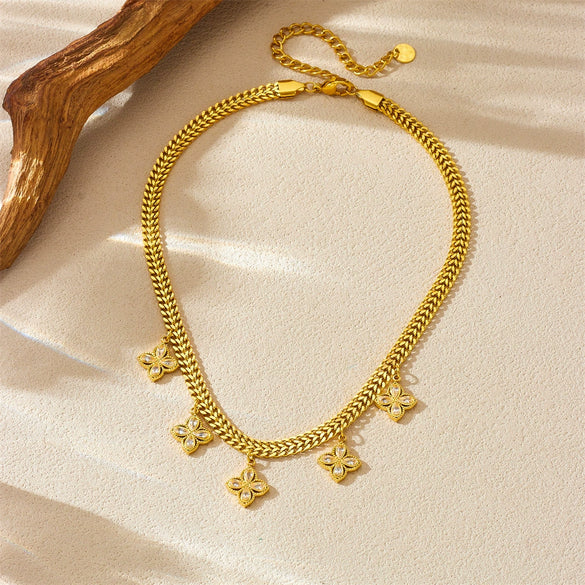 Wholesale Stainless Steel Snake Bone Chain With Flowershaped Diamondencrusted Pendant Electroplated Women's Fashion Necklace