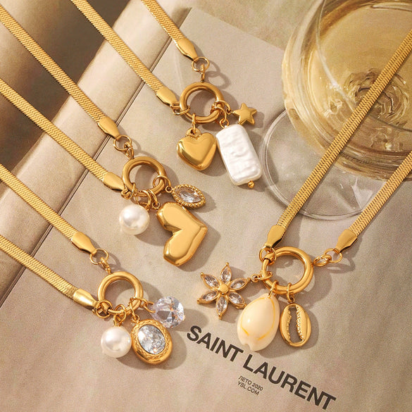 Wholesale Stainless Steel Snake Chain Necklace With Heartshaped Pendant And Pvd Vacuum Plating Inlay For Women