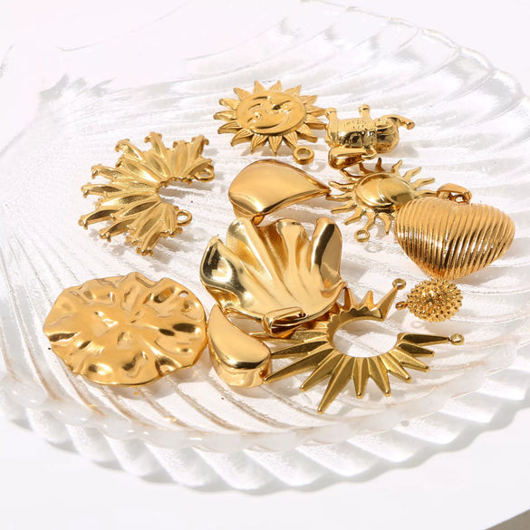 Wholesale Stainless Steel Sun Heart Elephant Multi Shaped Pendant Bracelet Necklace Jewelry Accessories With Electroplating