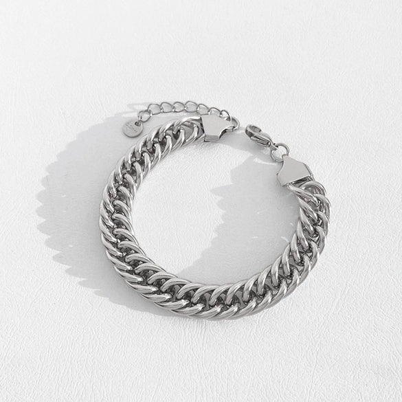 Wholesale Stainless Steel Wide Surface Bracelet With Geometric Pattern In Simple Style Pvd Vacuum Furnace Electroplated For Women
