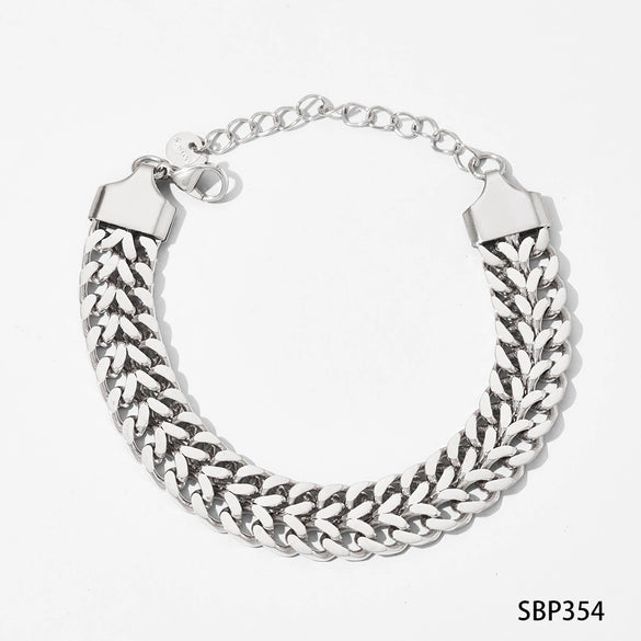 Wholesale Stainless Steel Wide Surface Bracelet With Geometric Pattern In Simple Style Pvd Vacuum Furnace Electroplated For Women