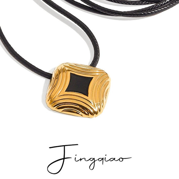 Wholesale Stainless Steel Women's Exaggerate Geometric Clavicle Chain Jewelry With Electroplating